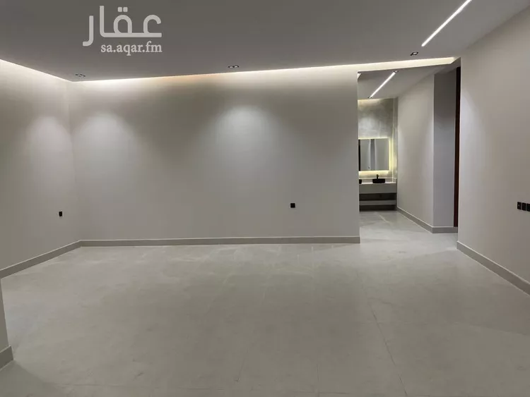 Floor for Sale in Riyadh Tuwaiq 7