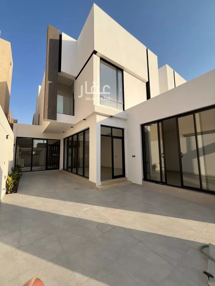 فيلا للبيع في شارع منصور البهوتي, حي بدر, مدينة الرياض, منطقة الرياض
