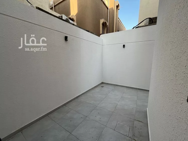 فيلا للبيع في شارع منصور البهوتي, حي بدر, مدينة الرياض, منطقة الرياض صورة 2