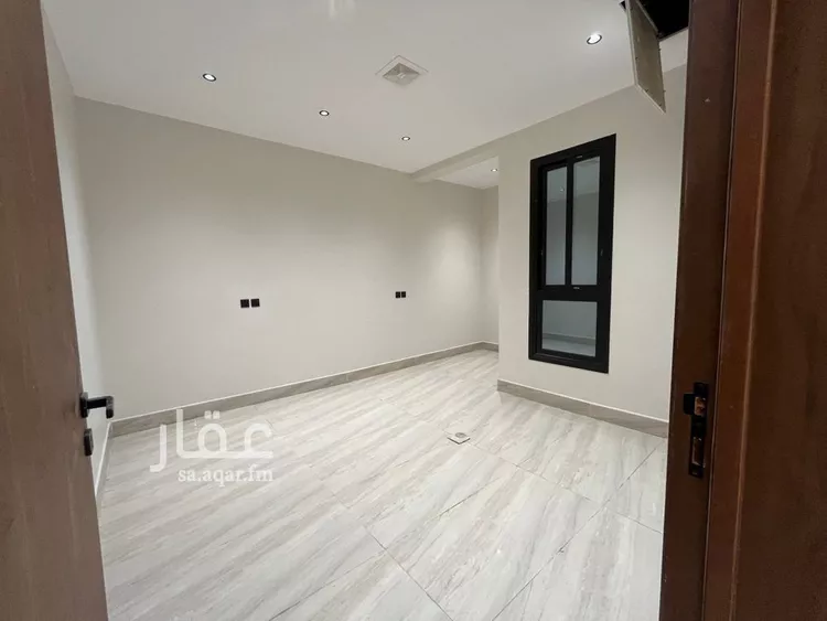 دور للبيع في شارع الحسنة, حي ديراب, مدينة الرياض, منطقة الرياض 9