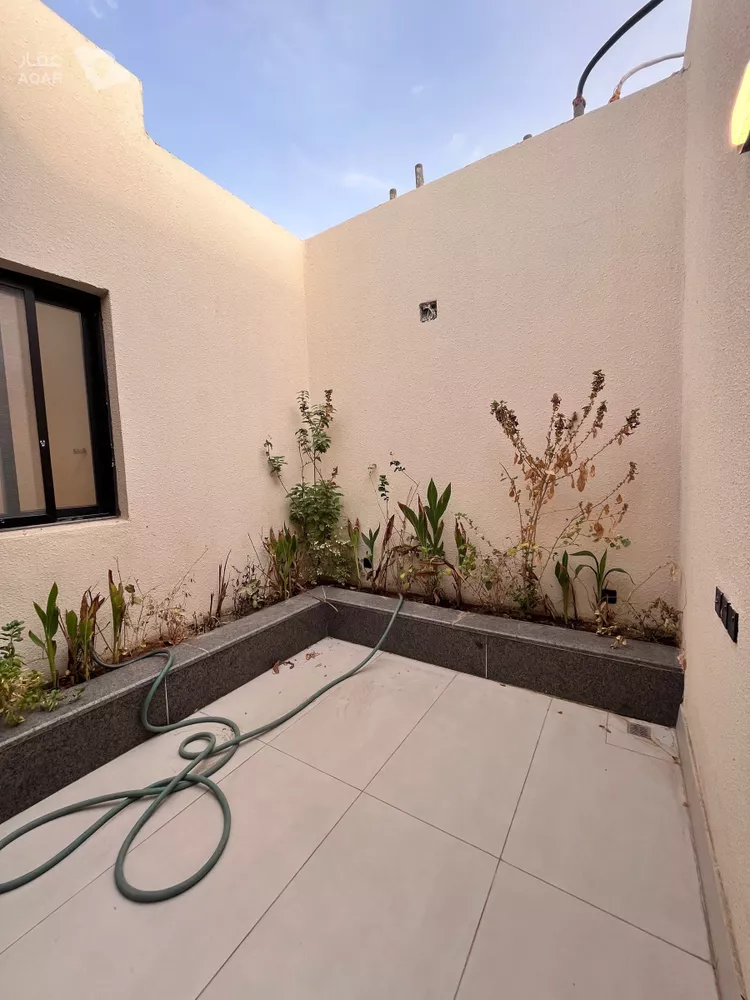 شقة للبيع في شارع لبابة البغدادية, حي السويدي الغربي, مدينة الرياض, منطقة الرياض 10