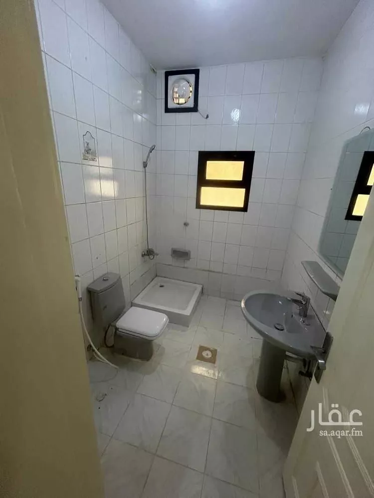 شقة للإيجار في شارع حنيفة ابو حزيم, حي النزهة, مدينة جدة, منطقة مكة المكرمة صورة 5