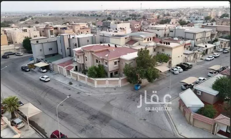 فيلا للبيع في شارع ابن البيطار, حي العروبة, مدينة القطيف, المنطقة الشرقية صورة 2