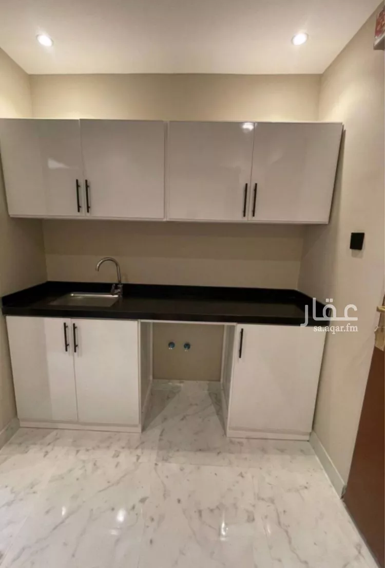 شقة للإيجار في شارع عبدالله بن شهيوين, حي العقيق, مدينة الرياض, منطقة الرياض 7