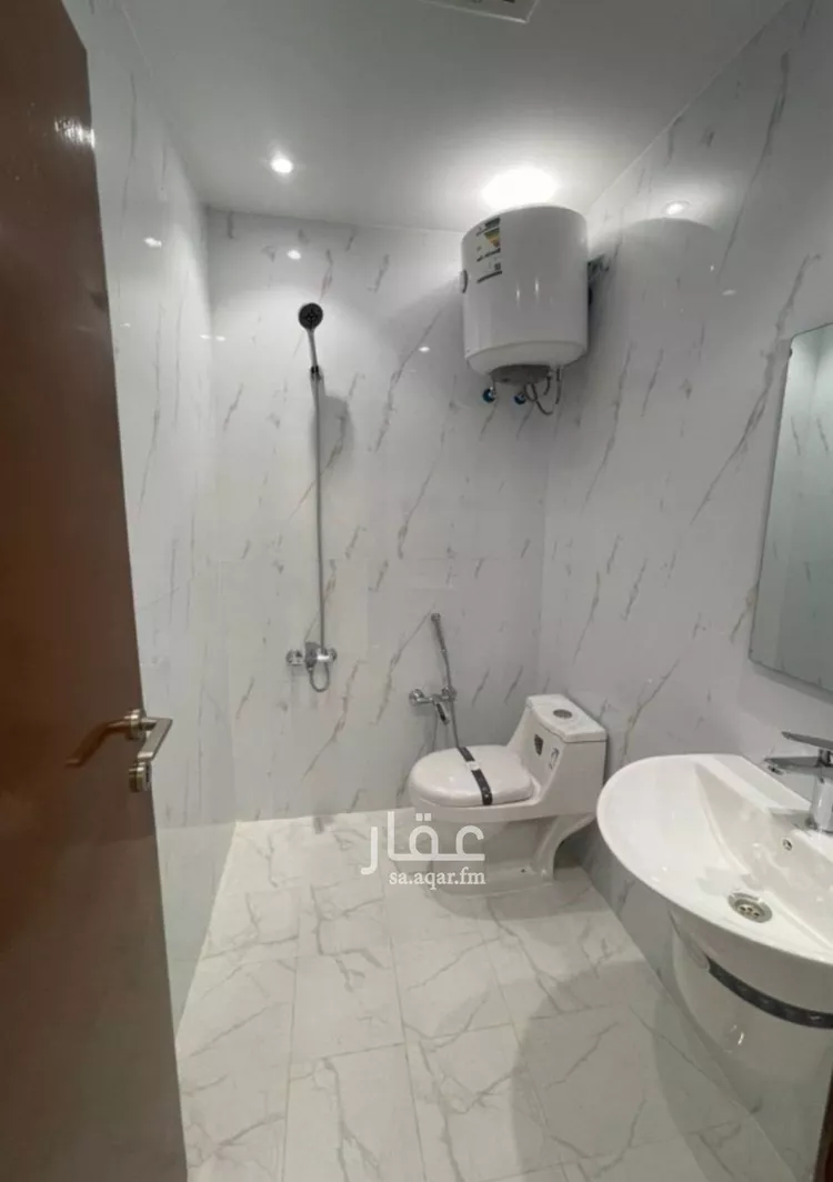 شقة للإيجار في شارع عبدالله بن شهيوين, حي العقيق, مدينة الرياض, منطقة الرياض 6