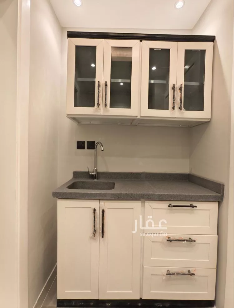 شقة للإيجار في شارع حمد الجاسر, حي الورود, مدينة الرياض, منطقة الرياض صورة 5