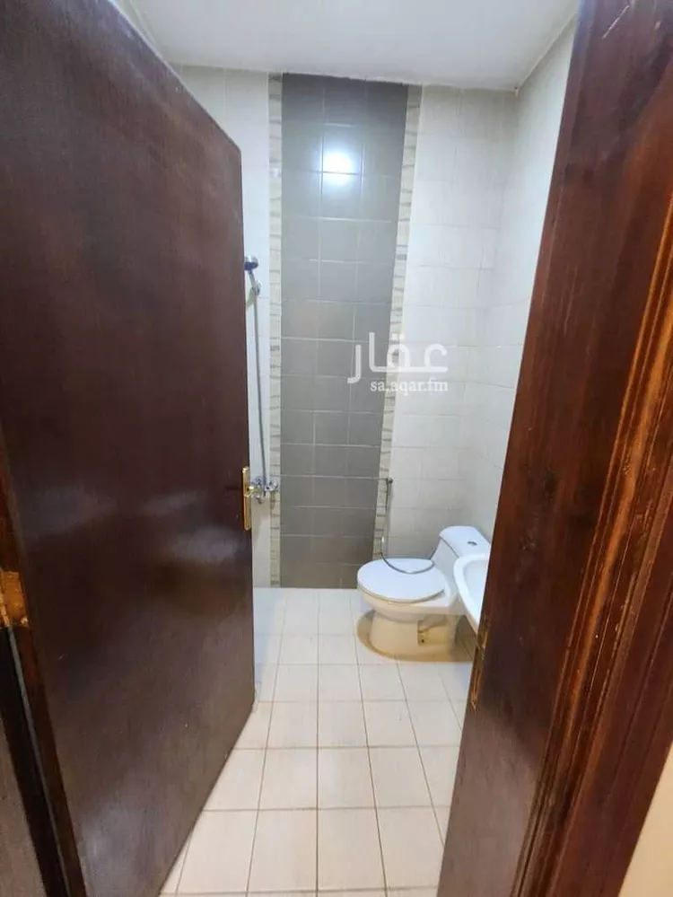 شقة للإيجار في شارع عبدالعزيز بن محمد بن عبدالكريم المنقو, حي غرناطة, مدينة الرياض, منطقة الرياض صورة 2