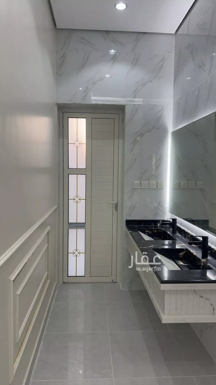 فيلا للبيع في شارع عبداللة الخزارجى, حي الريان, مدينة حفر الباطن, المنطقة الشرقية صورة 2