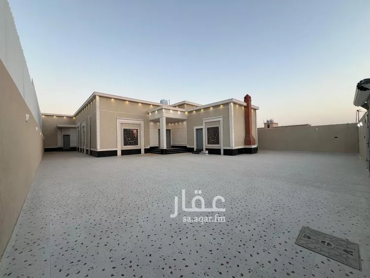 فيلا للبيع في شارع ابن عساكر, حي الأمير عبدالله, مدينة بيشة, منطقة عسير صورة 2