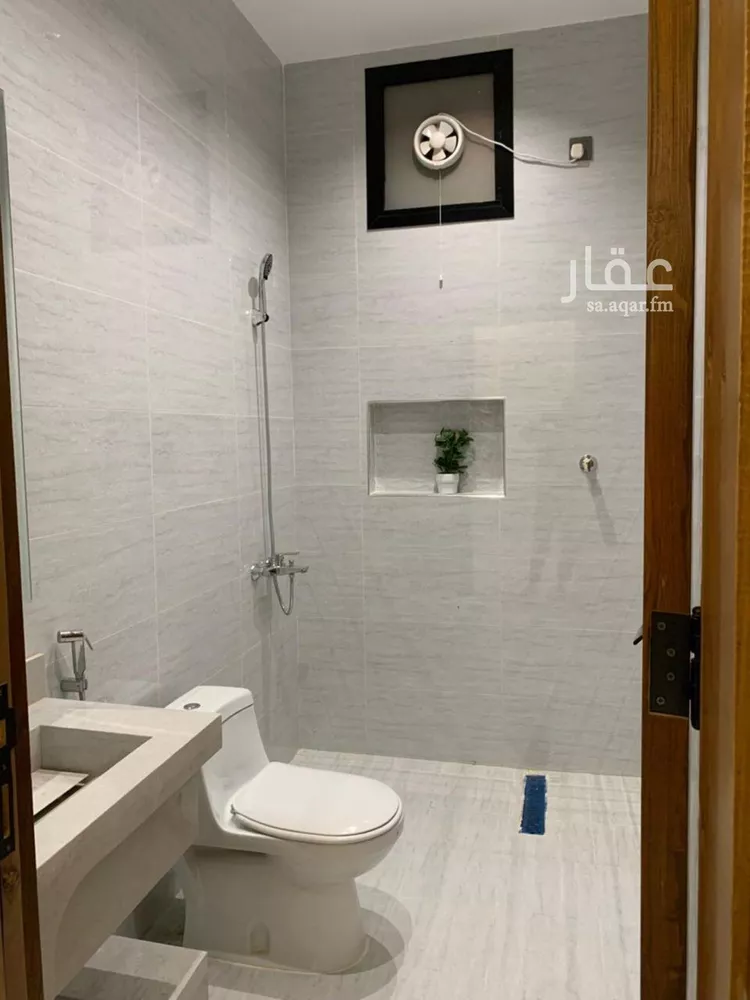 شقة للبيع في شارع طريق الملك عبدالعزيز, حي الفيصلية, مدينة صبياء, منطقة جازان صورة 3