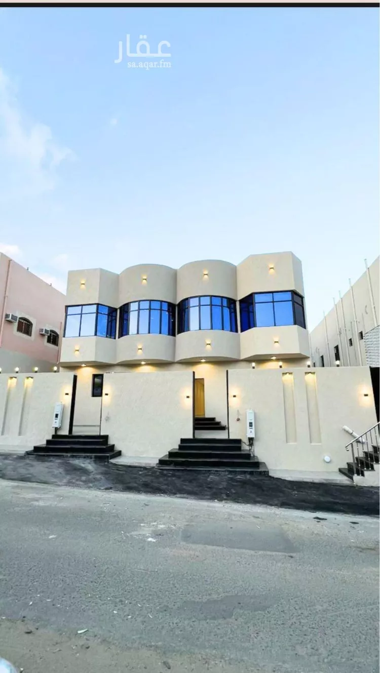 فيلا للبيع في شارع اسماعيل بن يوسف بن ابراهيم ، حي القراحين ، الطائف ، الطائف