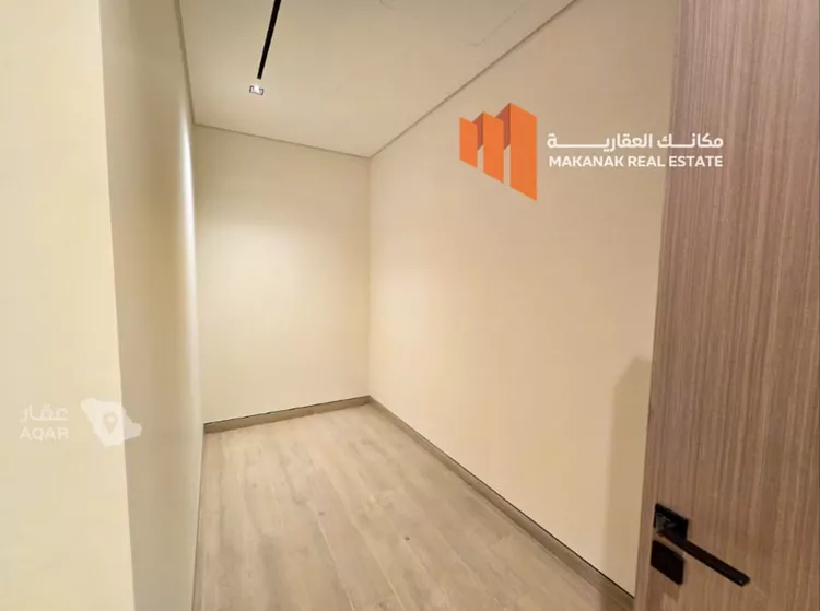 شقة للبيع في شارع الاصول, حي البحر, مدينة الخبر, المنطقة الشرقية 9
