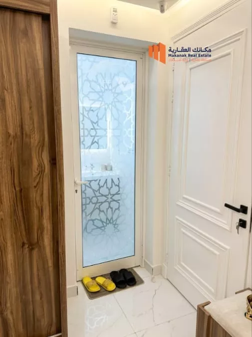 شقة للإيجار في شارع 12ب, حي الحمراء, مدينة الخبر, المنطقة الشرقية 9