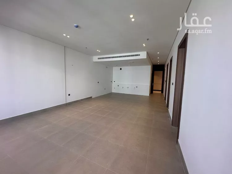 شقة للإيجار في شارع الامير عبدالعزيز ابن فهد ابن عبدالعزيز, حي الحزام الذهبي, مدينة الخبر, المنطقة الشرقية صورة 2