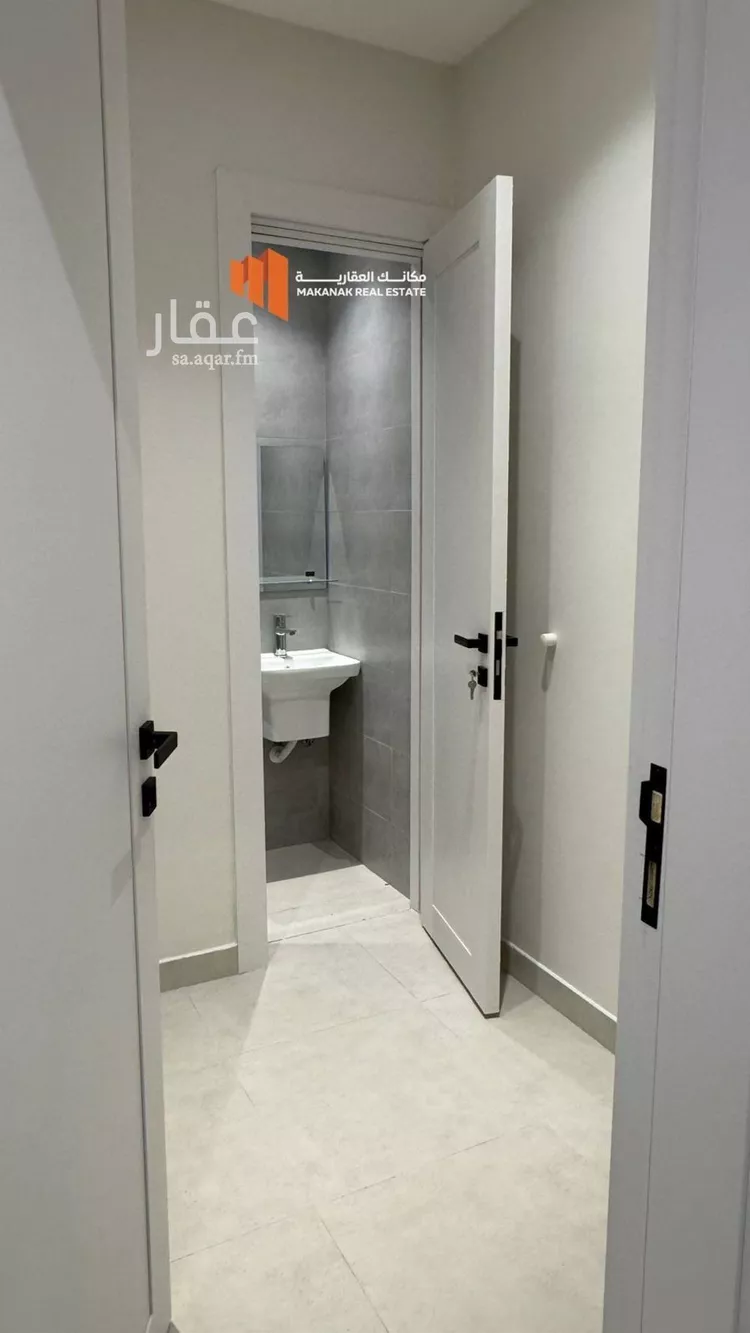 شقة للإيجار في شارع 11د, حي الجامعيين, مدينة الدمام, المنطقة الشرقية صورة 4