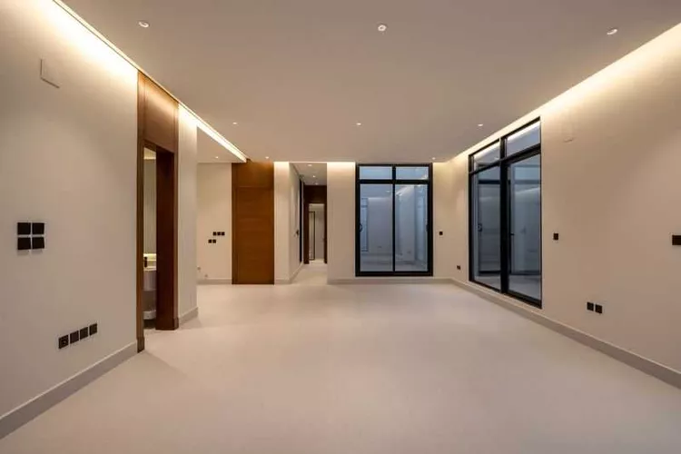 Floor for Sale in Riyadh Al Arid 8
