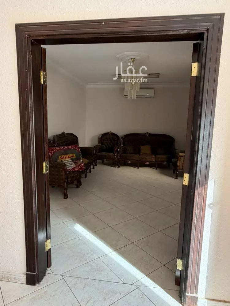 فيلا للبيع في شارع الحسين بن الحسن, حي الروابي, مدينة الرياض, منطقة الرياض 10