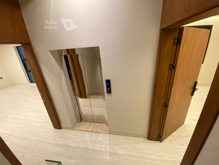 Floor for Sale in Riyadh As Safaa 3