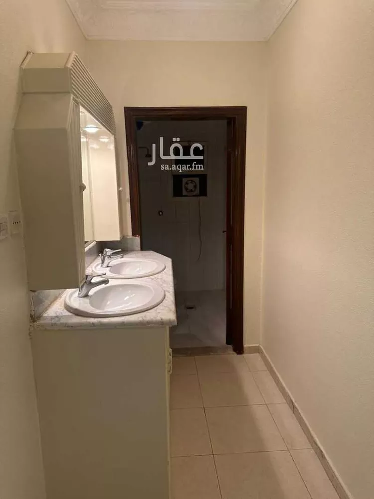 فيلا للإيجار في شارع الطرفاء, حي الملك فيصل, مدينة الرياض, منطقة الرياض صورة 3