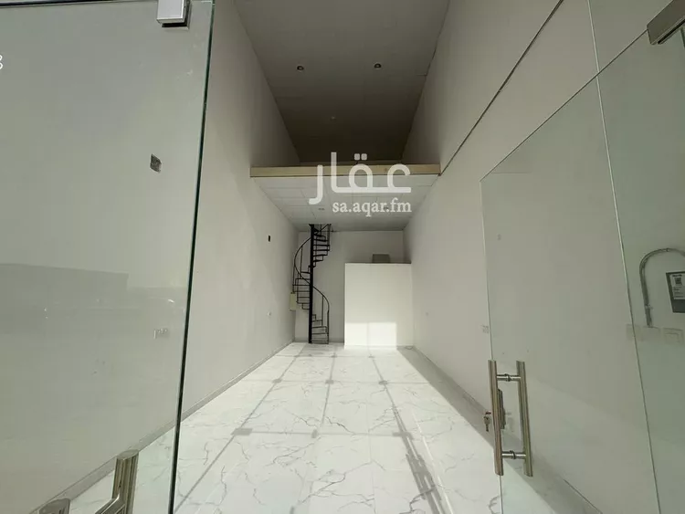 مستودع للإيجار في شارع الخرج, حي الدفاع, مدينة الرياض, منطقة الرياض 10
