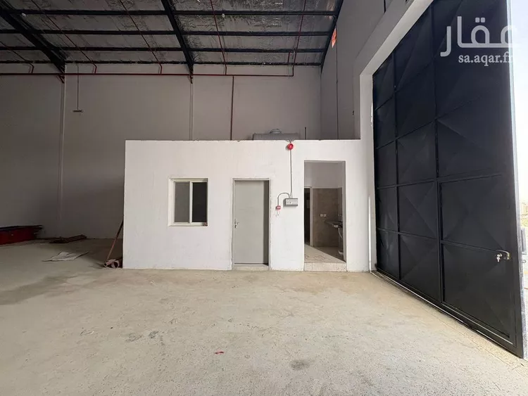 مستودع للإيجار في شارع الخرج, حي الدفاع, مدينة الرياض, منطقة الرياض 7