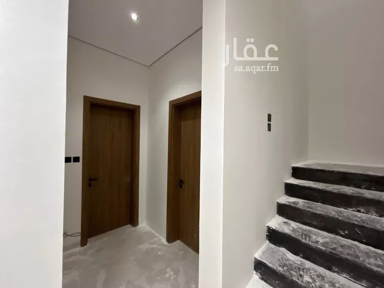 فيلا للبيع في شارع عمر بن الشهيد, حي النهضة, مدينة الرياض, منطقة الرياض صورة 3