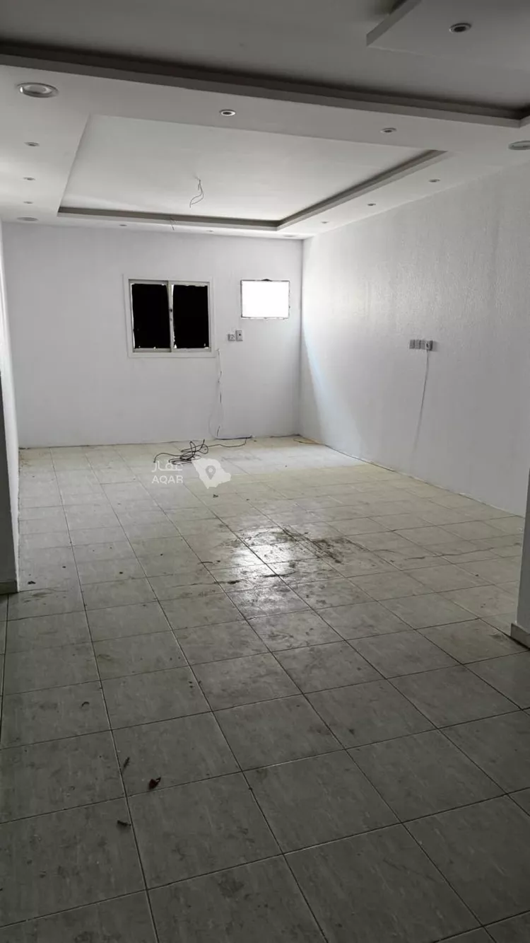 Floor for Rent in Riyadh Al Khaleej 8