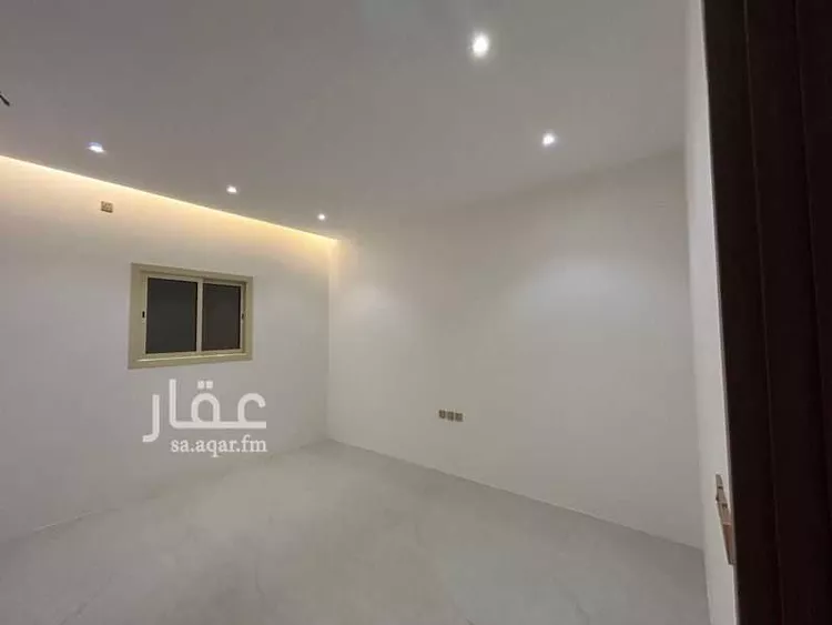 فيلا للبيع في شارع الكمال بن طلحة, حي الرمال, مدينة الرياض, منطقة الرياض صورة 2