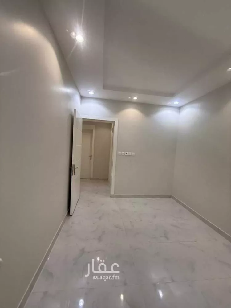 شقة للبيع في شارع الغمد, حي السعادة, مدينة الرياض, منطقة الرياض صورة 5