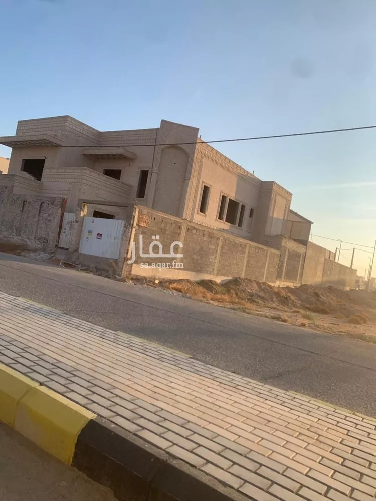 عمارة للبيع في شارع أحد, حي الأمل, مدينة البكيرية, منطقة القصيم