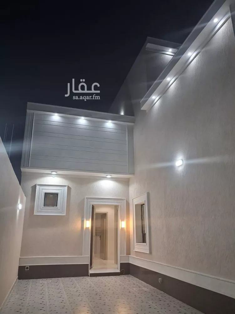 فيلا للبيع في شارع اليرموك 225, حي اليرموك, مدينة حفر الباطن, المنطقة الشرقية صورة 2