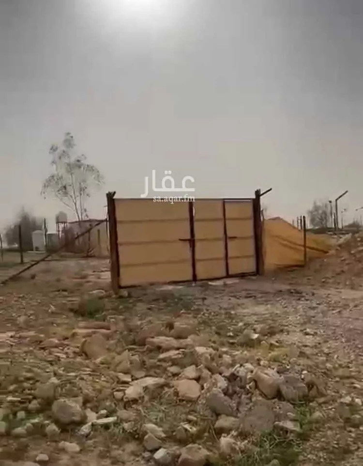مزرعة للبيع في شارع شارع وراط, حي مزارع اوراط, مدينة مزارع اوراط, منطقة الرياض صورة 2
