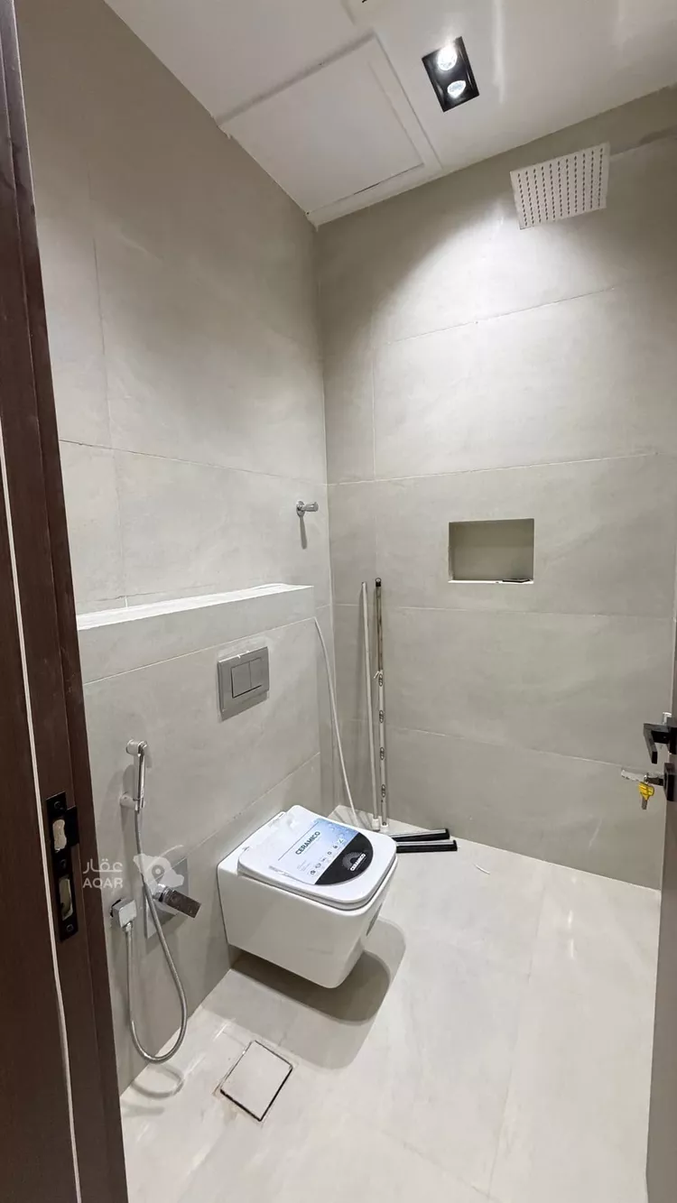 Floor for Sale in Riyadh Badr 17