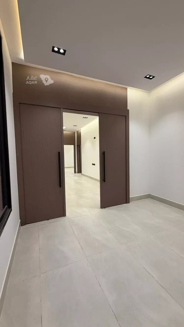 Floor for Sale in Riyadh Badr 10