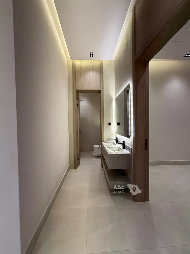 Floor for Sale in Riyadh Tuwaiq 11