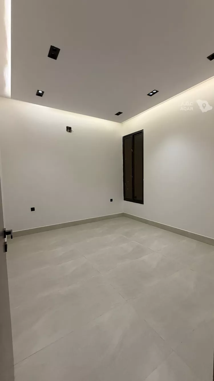 دور للبيع في شارع الإمام مسلم, حي بدر, مدينة الرياض, منطقة الرياض صورة 4