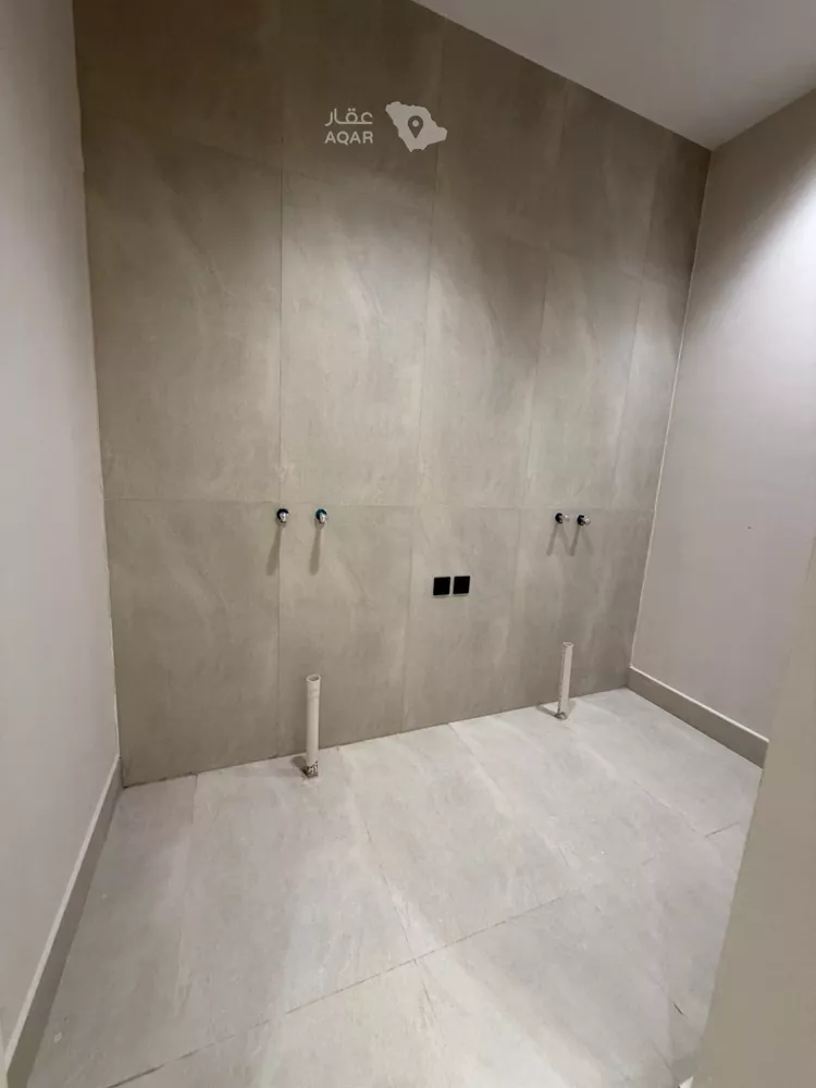 Floor for Sale in Riyadh Tuwaiq 8