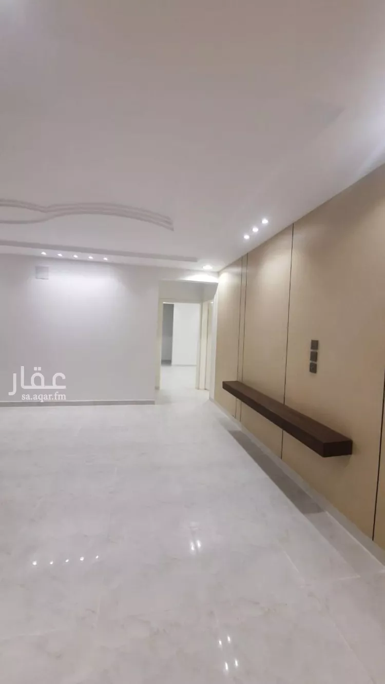 فيلا للبيع في شارع أحمد بن خيرة, حي الرمال, مدينة الرياض, منطقة الرياض