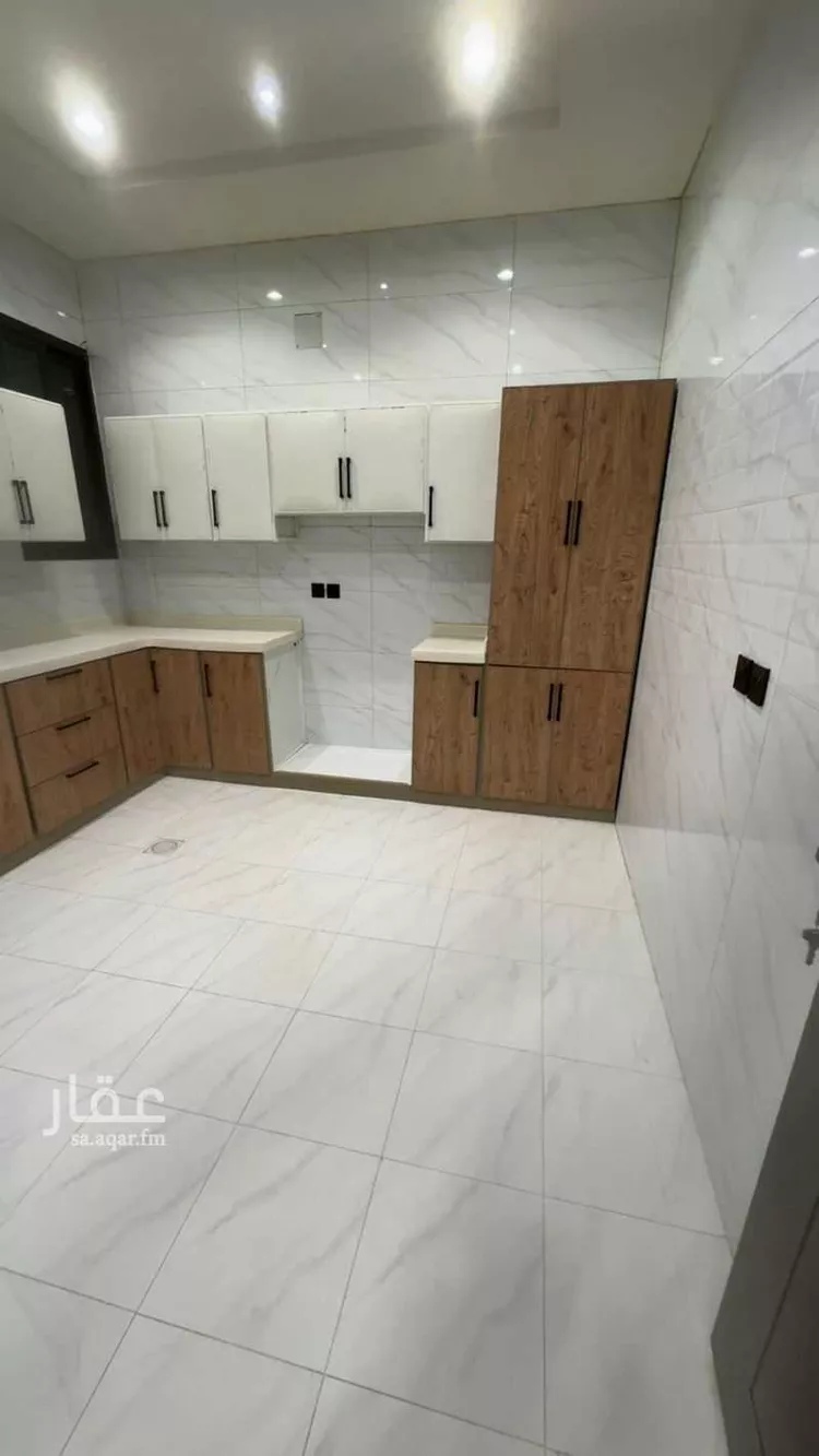 دور للبيع في شارع الحسين التاج ، حي طويق ، الرياض ، منطقة الرياض