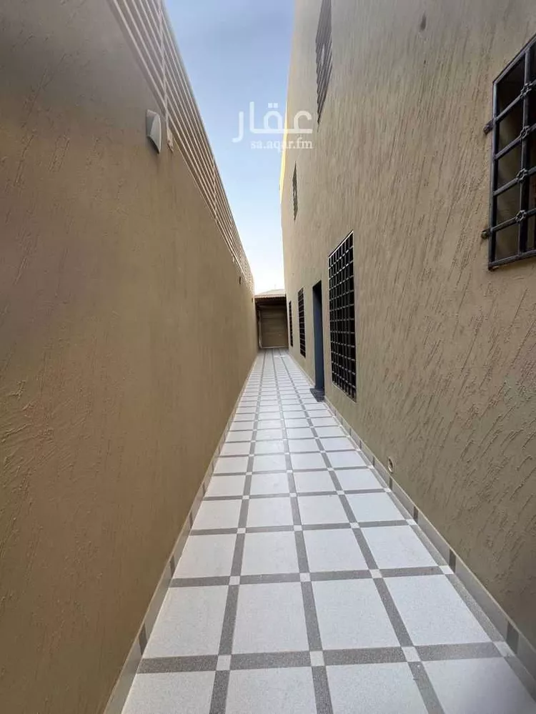 دور للبيع في شارع محمد بن شقران ، حي طويق ، الرياض ، منطقة الرياض
