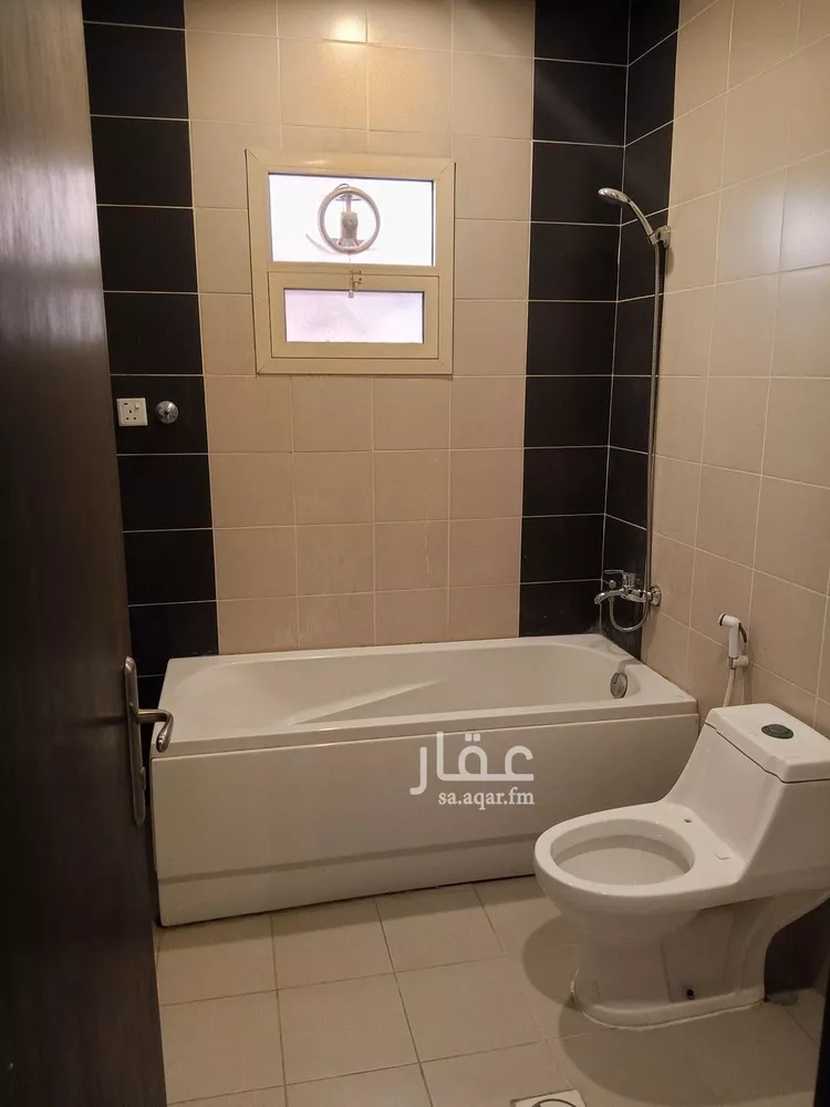 شقة للإيجار في شارع الصداوي, حي القصور, مدينة الظهران, المنطقة الشرقية 7