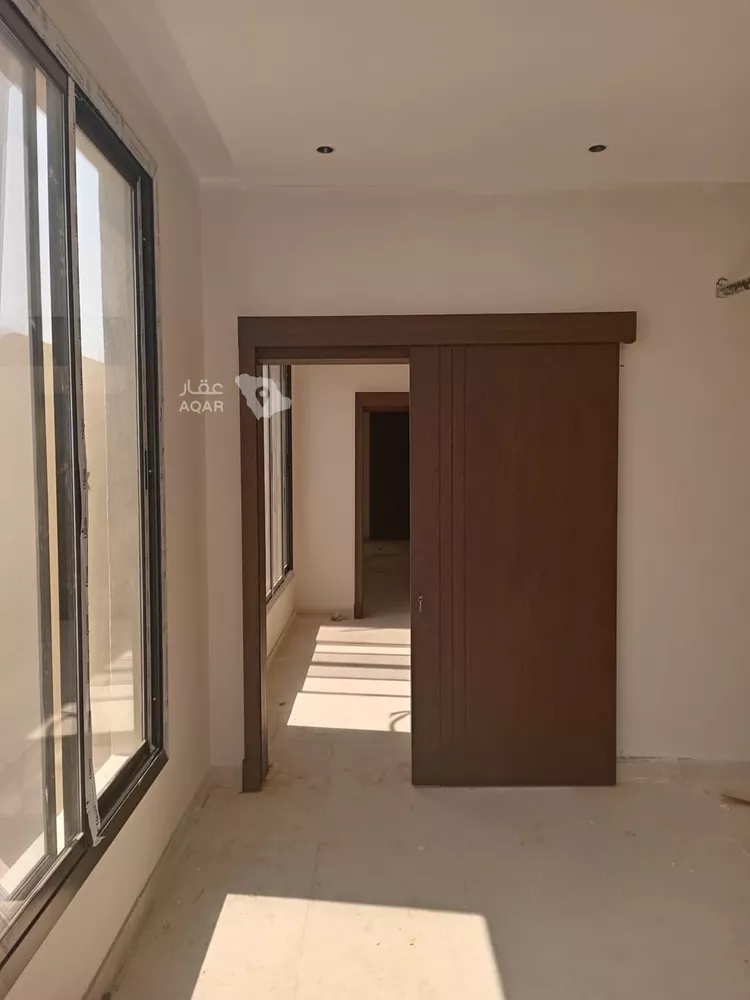 فيلا للبيع في شارع مالك بن جبير بن حبال, حي الرياض, مدينة جدة, منطقة مكة المكرمة 3