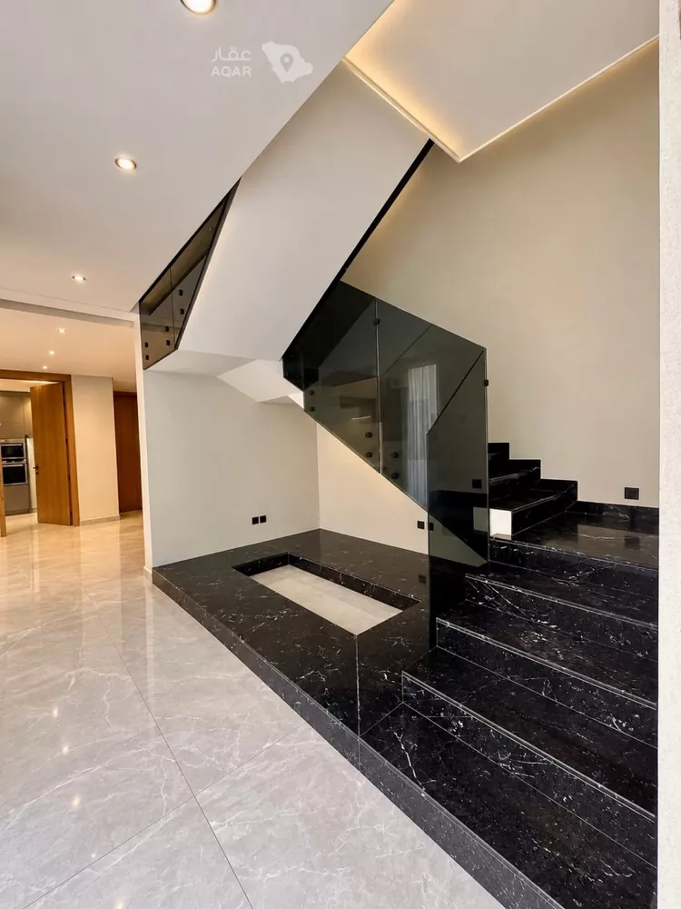 Villa for Sale in Riyadh Al Malqa 13