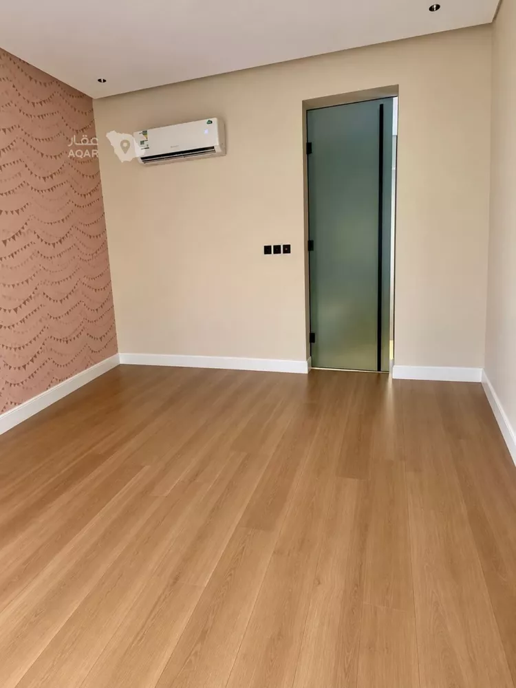 Villa for Sale in Riyadh Al Malqa 15