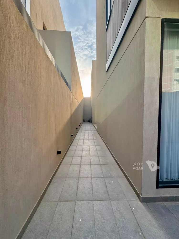 Villa for Sale in Riyadh Al Malqa 11