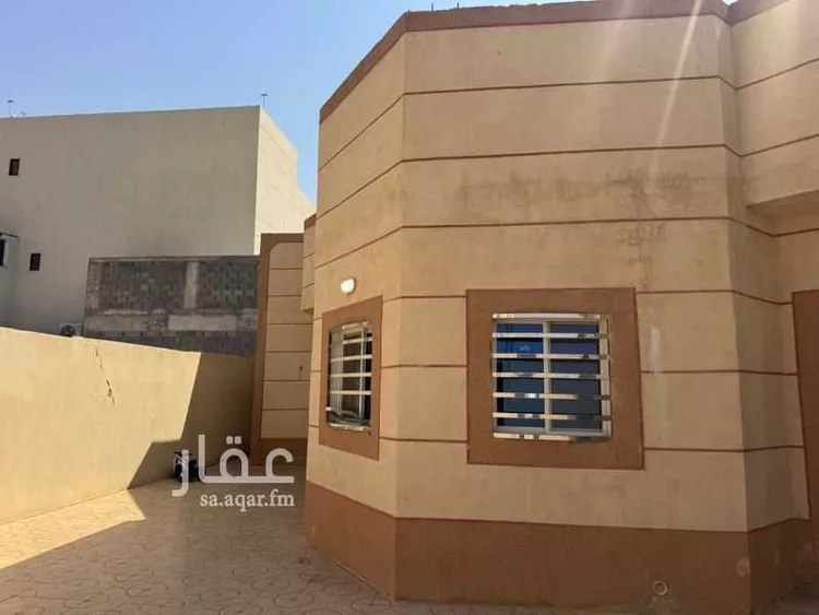 فيلا للبيع في شارع الروضة 145, حي الروضة, مدينة حفر الباطن, المنطقة الشرقية 6