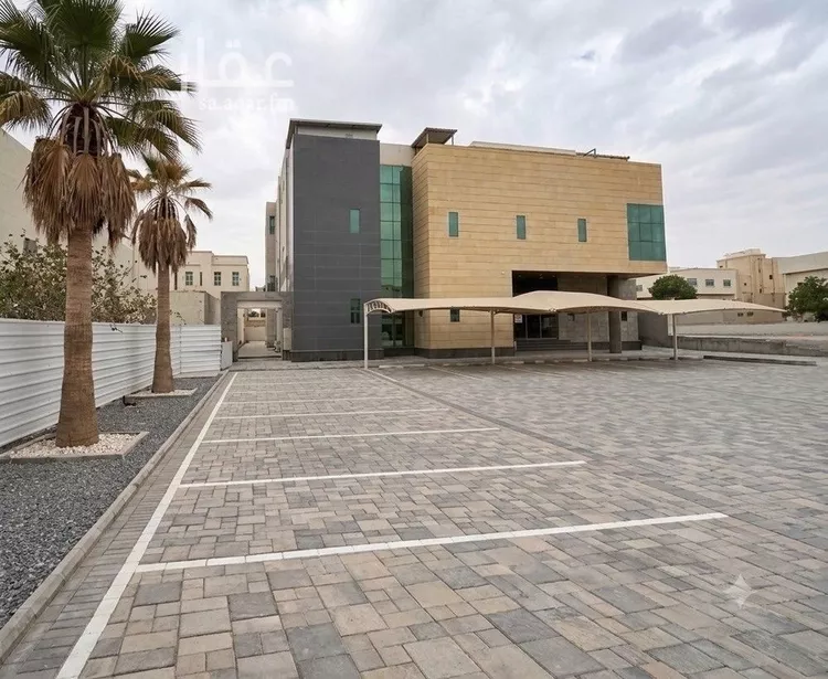 Building for Rent in Riyadh At Taawon