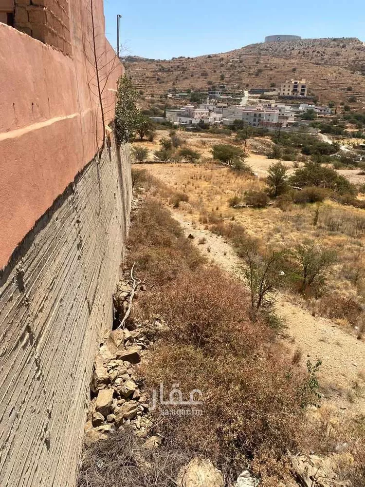 أرض للبيع في شارع الملك عبدالعزيز, حي البساتين, مدينة الباحة, منطقة الباحة 8