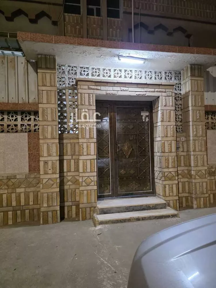 Villa for Sale in Dammam Madinat Al Umal