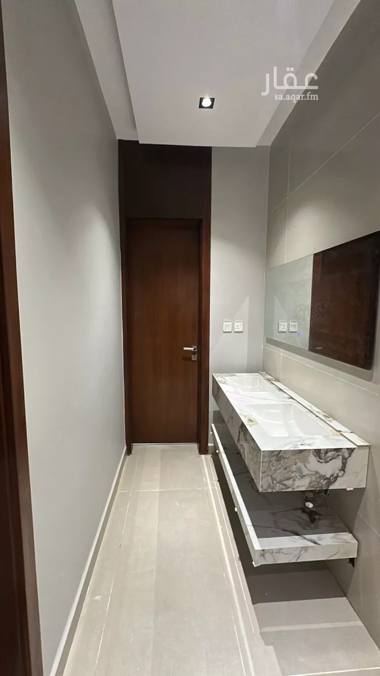 شقة للبيع في شارع شارع 26, حي السويس 1, مدينة جازان, منطقة جازان صورة 5